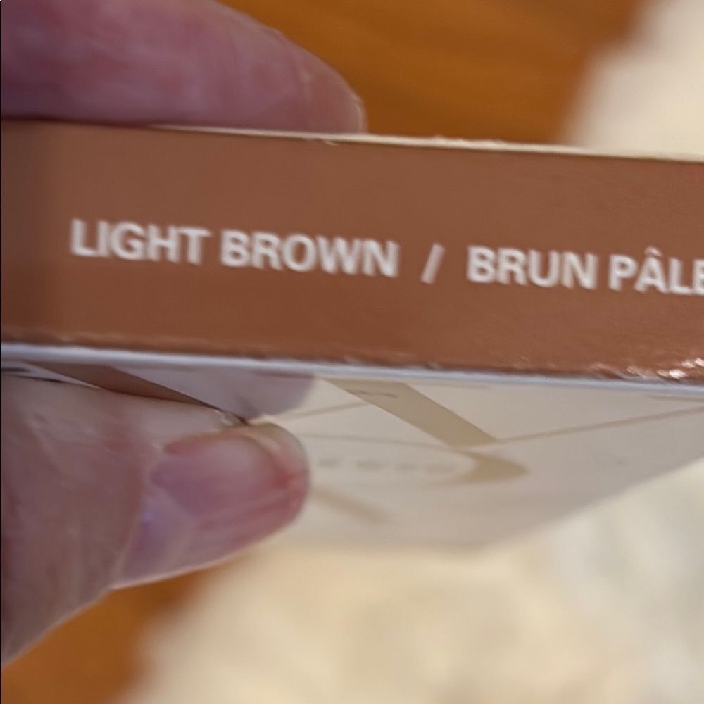 Root Cover Up - Light Brown - Picture 3 of 5